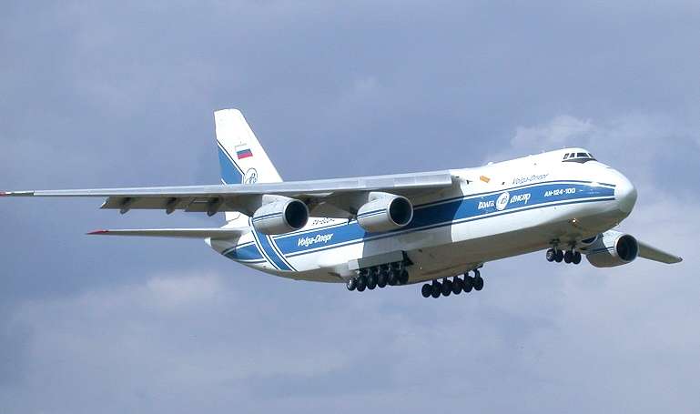 ANTONOV An-124 Ruslan A124 aircraft photograph