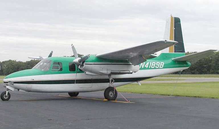 AERO (1) Commander 520 AC52 aircraft photograph