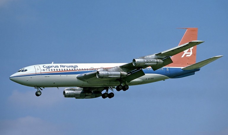 BOEING 720 B720 aircraft photograph
