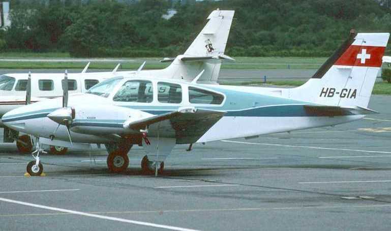 BEECH 55 Baron BEECH C-55 Baron BEECH T-42 Cochise COLEMILL Foxstar Baron 55 COLEMILL President 600 BE55 aircraft photograph