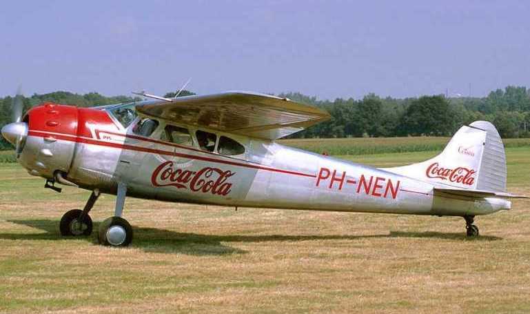 CESSNA 195 CESSNA LC-126 C195 aircraft photograph