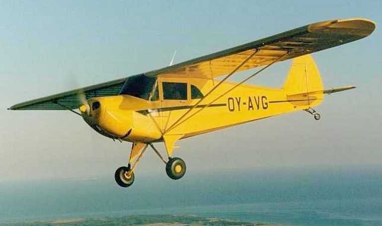 PIPER J-4 Cub Coupe J4 aircraft photograph
