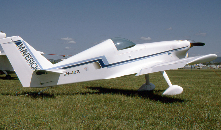 AEA Maverick MAVR aircraft photograph