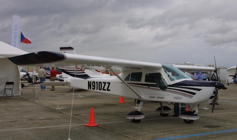 PARADISE P-1 PARADISE P-2 PAR1 aircraft photograph