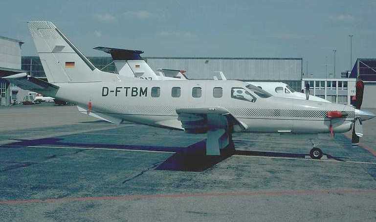 SOCATA TBM-700A SOCATA TBM-700B SOCATA TBM-700C TBM TBM-700 TBM TBM-700A TBM7 aircraft photograph