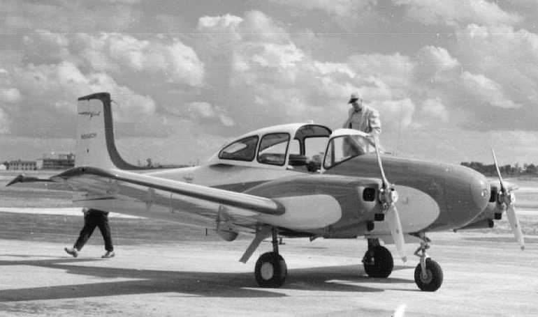 CAMAIR 480 Twin Navion RILEY 55 Twin Navion TEMCO D-16 Twin Navion TNAV aircraft photograph