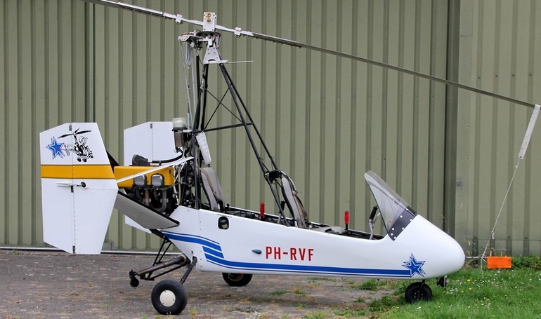 AIR & SPACE Twinstar FARRINGTON Twinstar TSTR aircraft photograph